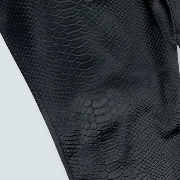 TRICOT CHIC Black “Scales” pattern Women’s Dress Pants Size US 8 NWOT - Picture 7 of 9